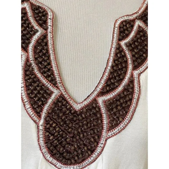Bellatrix Cream Embroidered Wooden Beaded Scallop Design Neckline Tank Top - Picture 4 of 10